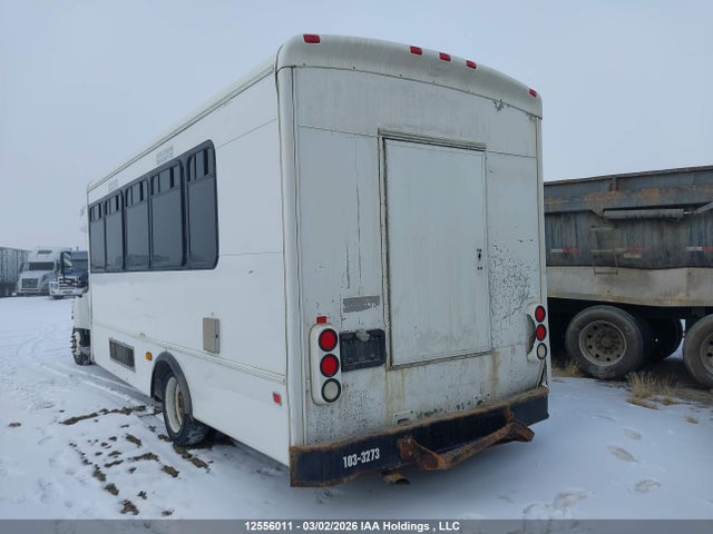 12556011 :رقم المزاد ، 1GBE5V1G79F413273 vin ، 2009 Chevrolet Cc5500 مزاد بيع
