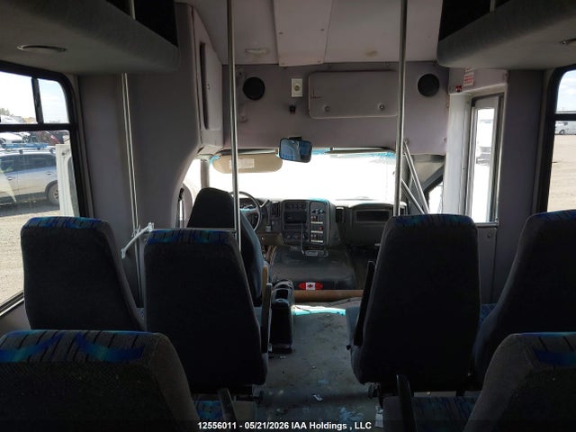 12556011 :رقم المزاد ، 1GBE5V1G79F413273 vin ، 2009 Chevrolet Cc5500 مزاد بيع