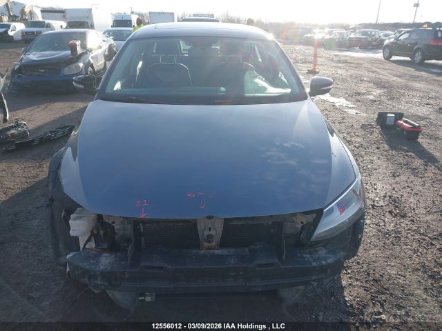 12556012 :رقم المزاد ، 3VWDX7AJ1CM398945 vin ، 2012 Volkswagen Jetta Se مزاد بيع