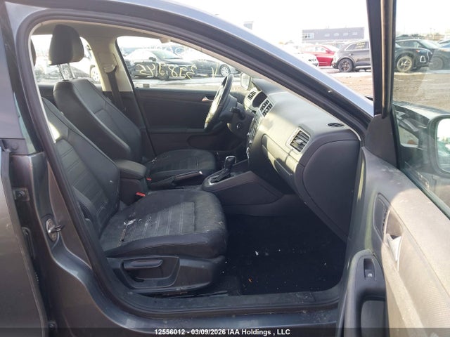 12556012 :رقم المزاد ، 3VWDX7AJ1CM398945 vin ، 2012 Volkswagen Jetta Se مزاد بيع