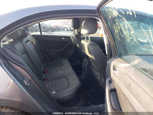 12556012 :رقم المزاد ، 3VWDX7AJ1CM398945 vin ، 2012 Volkswagen Jetta Se مزاد بيع