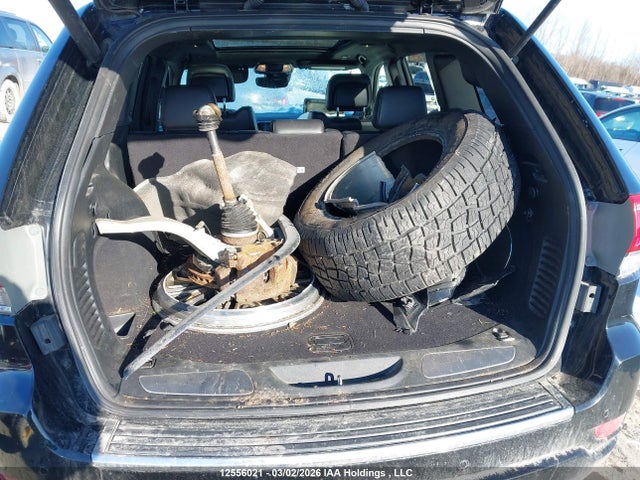 1C4RJFCG8JC175077 Jeep Grand Cherokee Overland