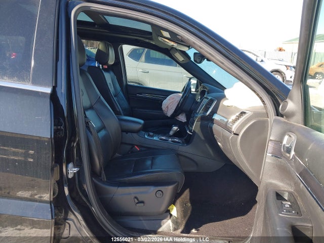 1C4RJFCG8JC175077 Jeep Grand Cherokee Overland
