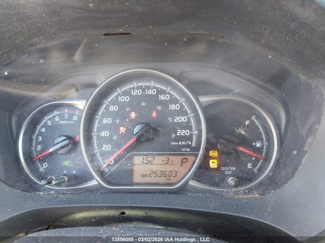 VNKKTUD34GA059110 Toyota Yaris L/le/se