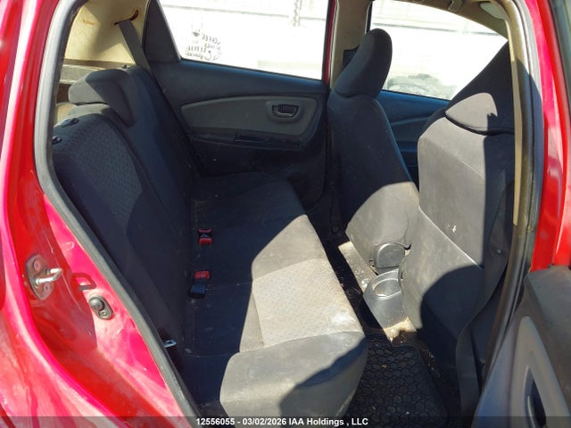 VNKKTUD34GA059110 Toyota Yaris L/le/se