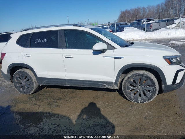 Volkswagen TAOS SE 2024 3VVEX7B23RM035006 Image 14