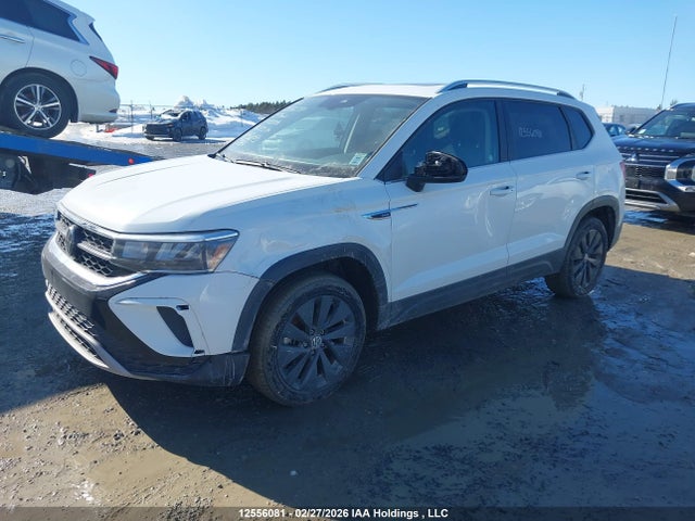 Volkswagen TAOS SE 2024 3VVEX7B23RM035006 Image 2