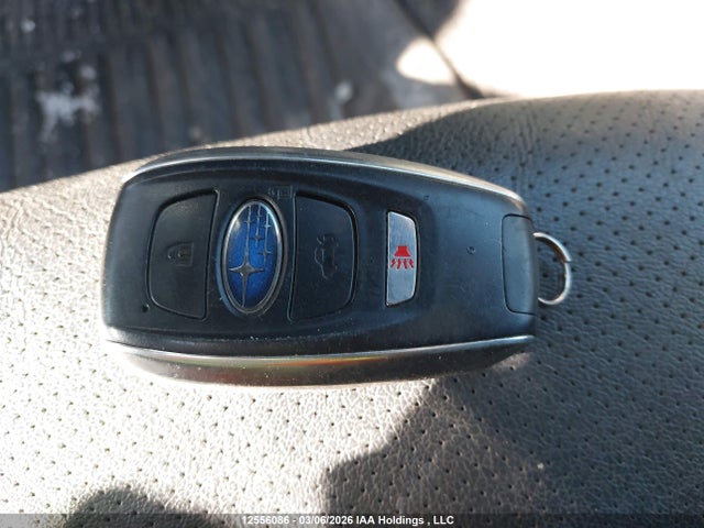 12556086 :رقم المزاد ، 4S4BSFNC9J3302357 vin ، 2018 Subaru Outback 3.6r Limited مزاد بيع