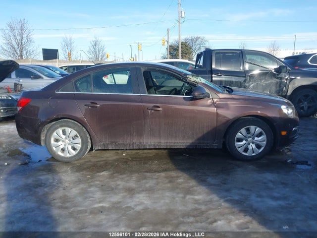1G1PC5SBXF7159909 Chevrolet Cruze 1lt