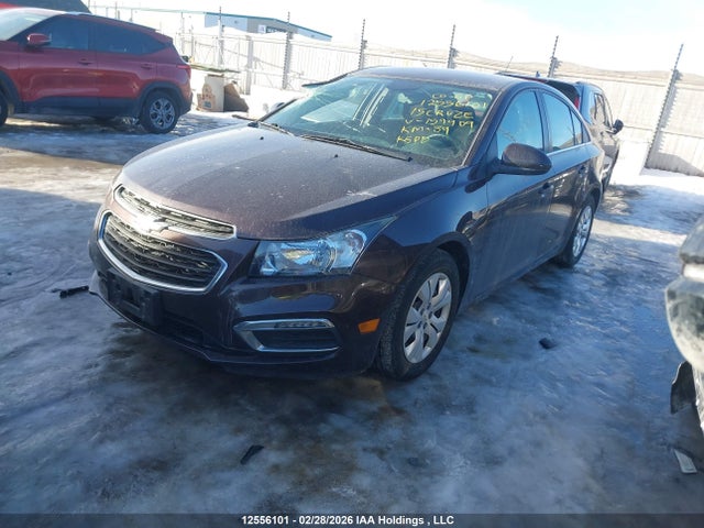 1G1PC5SBXF7159909 Chevrolet Cruze 1lt
