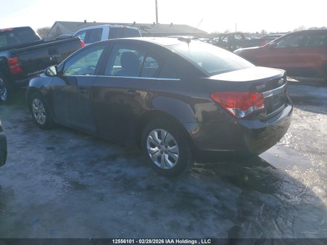 1G1PC5SBXF7159909 Chevrolet Cruze 1lt