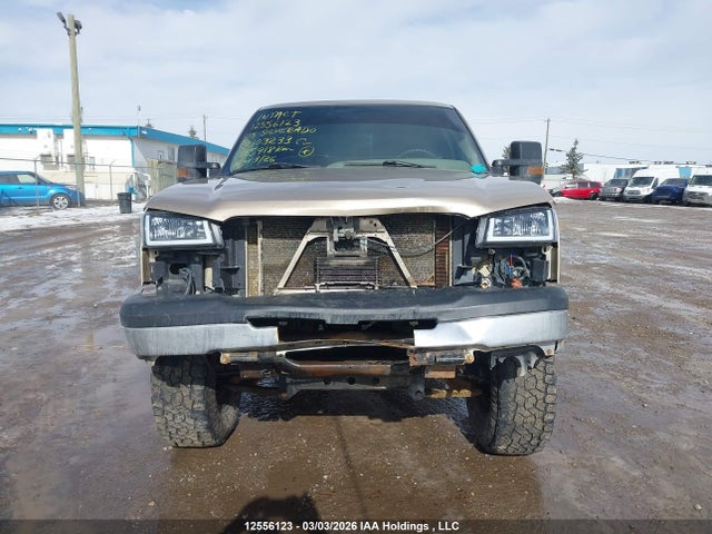 2005 Chevrolet Silverado 1500 Ls/lt მანქანა იყიდება აუქციონზე, vin: 2GCEK13T051103233, აუქციონის ნომერი: 12556123