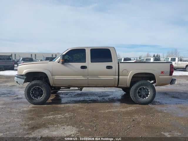 2005 Chevrolet Silverado 1500 Ls/lt მანქანა იყიდება აუქციონზე, vin: 2GCEK13T051103233, აუქციონის ნომერი: 12556123