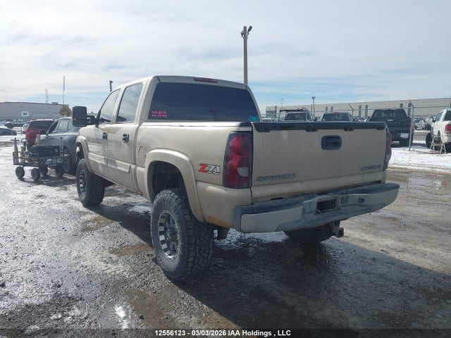 2005 Chevrolet Silverado 1500 Ls/lt მანქანა იყიდება აუქციონზე, vin: 2GCEK13T051103233, აუქციონის ნომერი: 12556123