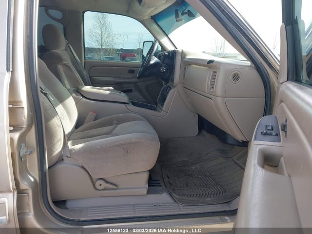 2005 Chevrolet Silverado 1500 Ls/lt მანქანა იყიდება აუქციონზე, vin: 2GCEK13T051103233, აუქციონის ნომერი: 12556123