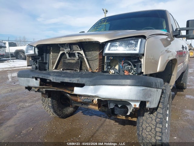 2005 Chevrolet Silverado 1500 Ls/lt მანქანა იყიდება აუქციონზე, vin: 2GCEK13T051103233, აუქციონის ნომერი: 12556123