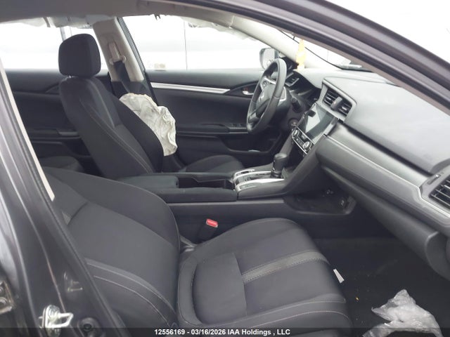 Продажа на аукционе авто 2017 Honda Civic Lx, vin: 2HGFC2F59HH022197, номер лота: 12556169