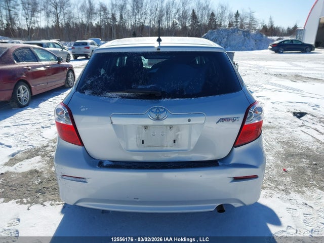 2T1KU4EE8EC131957 Toyota Matrix