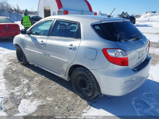 2T1KU4EE8EC131957 Toyota Matrix