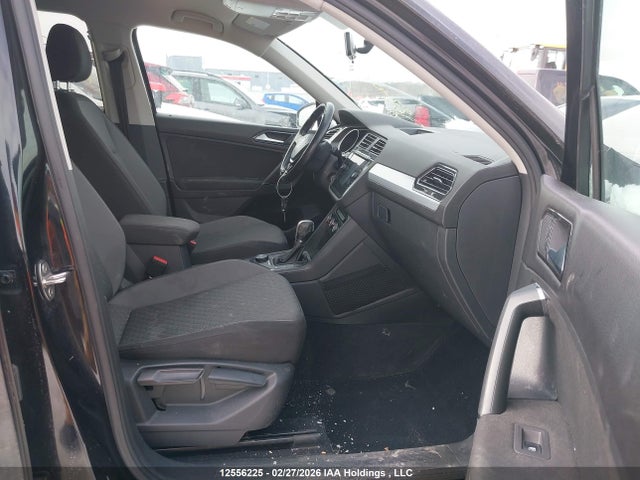 3VV0B7AX8JM058839 Volkswagen Tiguan Trendline