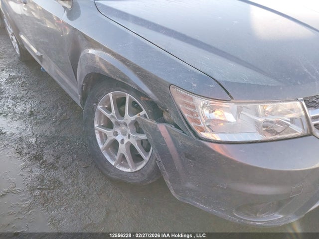 12556228 :رقم المزاد ، 3C4PDCCG1DT640921 vin ، 2013 Dodge Journey Sxt/crew مزاد بيع