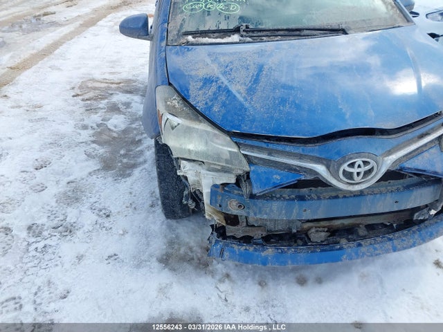 2015 Toyota Yaris Le მანქანა იყიდება აუქციონზე, vin: VNKKTUD3XFA016986, აუქციონის ნომერი: 12556243