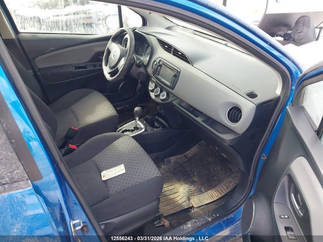 2015 Toyota Yaris Le მანქანა იყიდება აუქციონზე, vin: VNKKTUD3XFA016986, აუქციონის ნომერი: 12556243