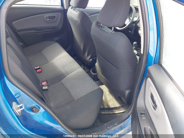 2015 Toyota Yaris Le მანქანა იყიდება აუქციონზე, vin: VNKKTUD3XFA016986, აუქციონის ნომერი: 12556243
