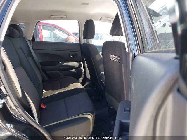 JA4AJ3AU3HZ610531 Mitsubishi RVR SE