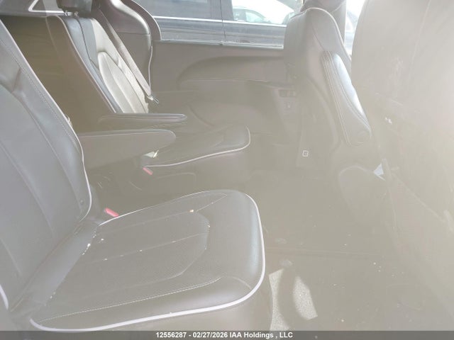 Продажа на аукционе авто 2025 Chrysler Pacifica Limited, vin: 2C4RC1GG2SR602608, номер лота: 12556287