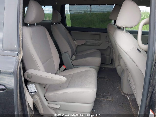 Продажа на аукционе авто 2016 Kia Sedona Lx, vin: KNDMB5C16G6235068, номер лота: 12556290