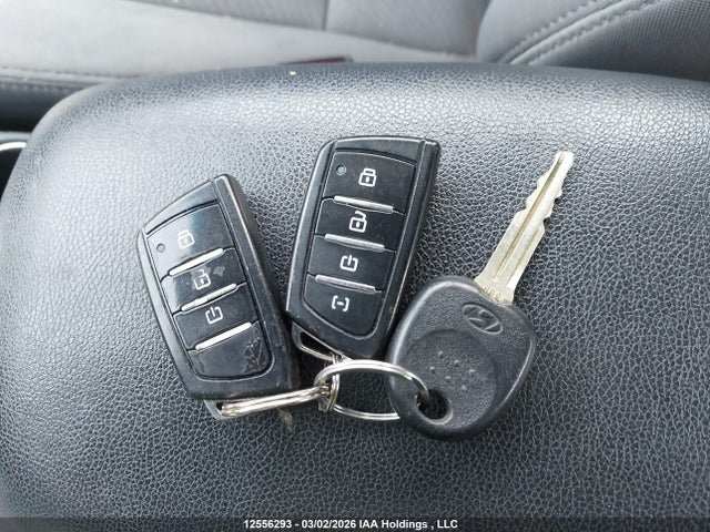 12556293 :رقم المزاد ، 5NPDH4AE4CH085766 vin ، 2012 Hyundai Elantra مزاد بيع