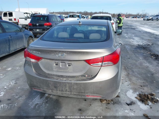 12556293 :رقم المزاد ، 5NPDH4AE4CH085766 vin ، 2012 Hyundai Elantra مزاد بيع
