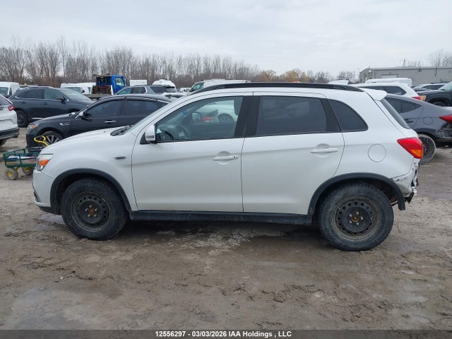 JA4AJ4AW0KU605427 Mitsubishi RVR