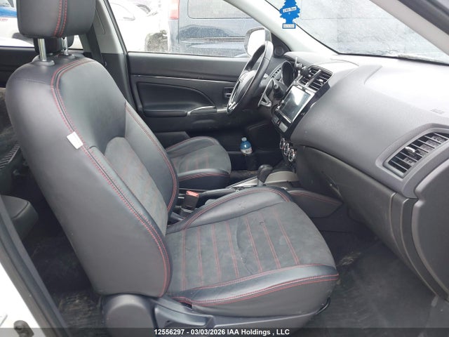 JA4AJ4AW0KU605427 Mitsubishi RVR