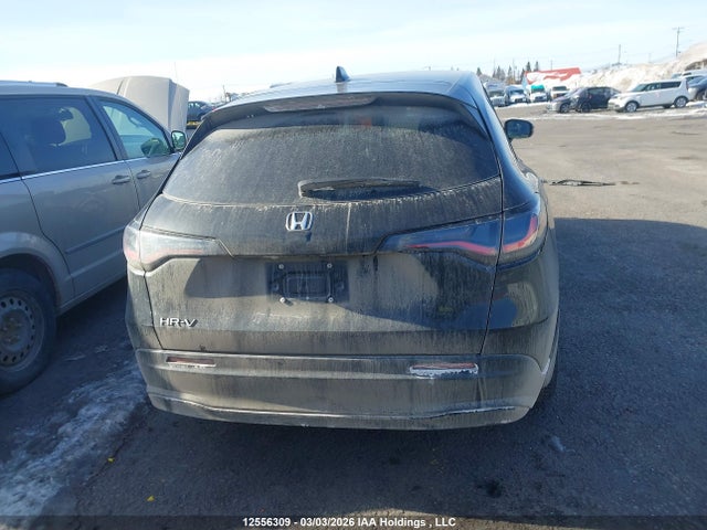 3CZRZ2H38RM106241 Honda HR-V LX