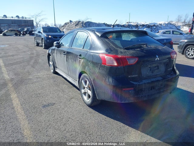 12556310 :رقم المزاد ، JA32X2HU5FU601606 vin ، 2015 Mitsubishi Lancer Sportback Es مزاد بيع