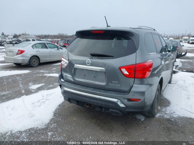 12556313 :رقم المزاد ، 5N1DR2MM2JC633918 vin ، 2018 Nissan Pathfinder S/sv/sl/platinum مزاد بيع