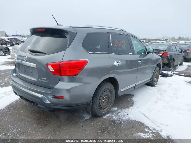 12556313 :رقم المزاد ، 5N1DR2MM2JC633918 vin ، 2018 Nissan Pathfinder S/sv/sl/platinum مزاد بيع