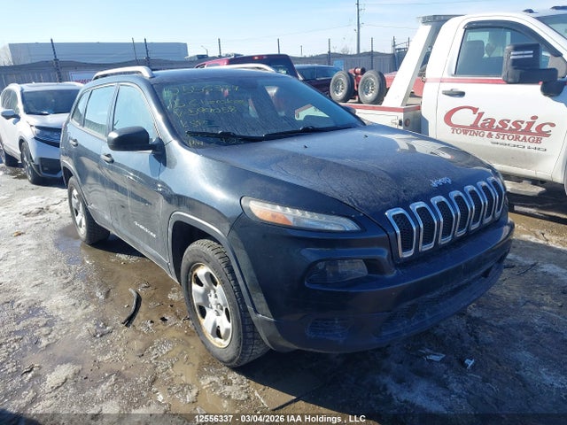 1C4PJMAB8FW599058 Jeep Cherokee Sport