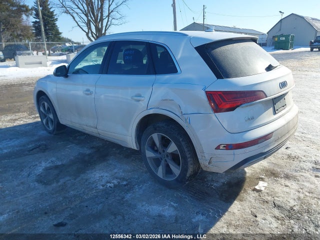 WA1AAAFY0R2063096 Audi Q5 Komfort 45