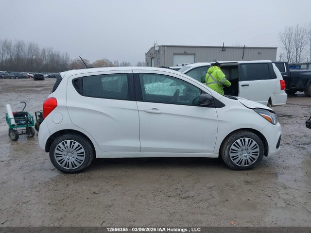12556355 :رقم المزاد ، KL8CB6SA3GC565943 vin ، 2016 Chevrolet Spark Ls مزاد بيع