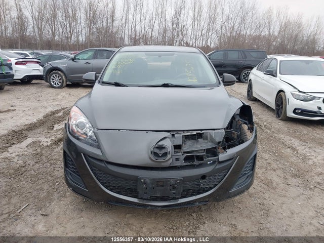 12556357 :رقم المزاد ، JM1BL1UF8B1435804 vin ، 2011 Mazda 3 I مزاد بيع
