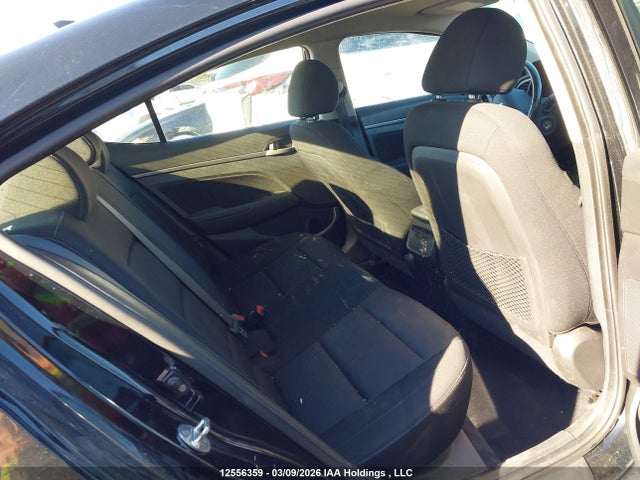 KMHD84LF1HU308330 Hyundai ELANTRA GL