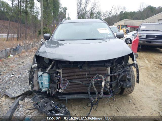 5N1AT2MT8JC823475 Nissan Rogue S/sl