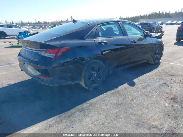 KMHLM4AG8NU354008 Hyundai Elantra Preferred Ivt