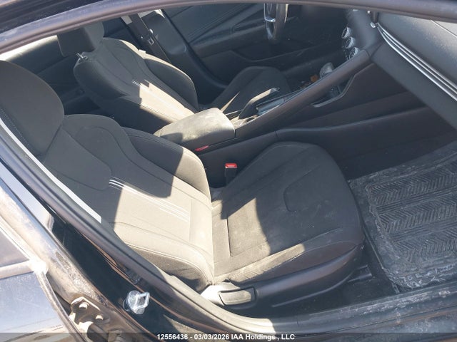 KMHLM4AG8NU354008 Hyundai Elantra Preferred Ivt