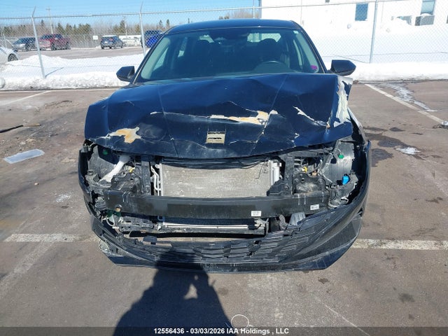 KMHLM4AG8NU354008 Hyundai Elantra Preferred Ivt