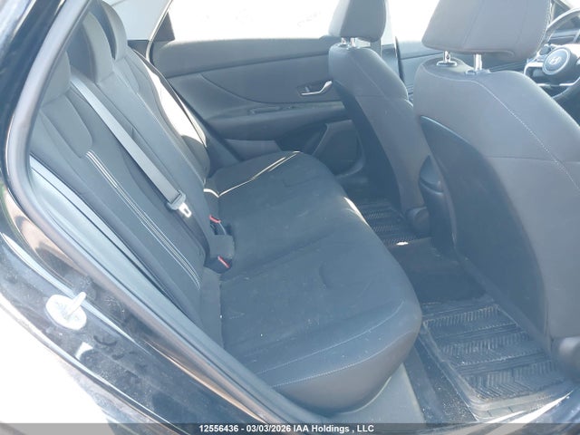 KMHLM4AG8NU354008 Hyundai Elantra Preferred Ivt