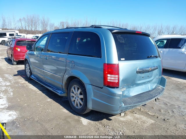 2010 Chrysler Town & Country მანქანა იყიდება აუქციონზე, vin: 2A4RR5DX6AR259286, აუქციონის ნომერი: 12556438